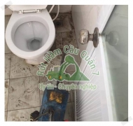 Bồn cầu dội nước không trôi thì phải làm sao?