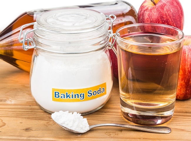 Vệ sinh bồn rửa mặt bằng Baking soda
