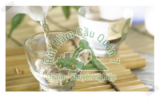 Nước n&oacute;ng c&oacute; thể đ&aacute;nh tan mỡ b&aacute;m l&acirc;u ng&agrave;y trong đường ống